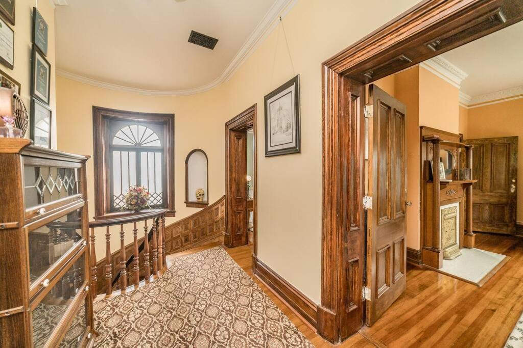 Peaceful Easy Feelings - King Sized Bed - Sleeps 2 Apartment Линчбърг Екстериор снимка